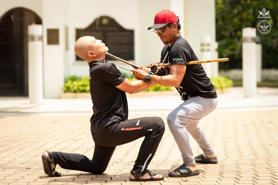 Master Buboy Ador and Guro Alvin Penaflor Stick Lock