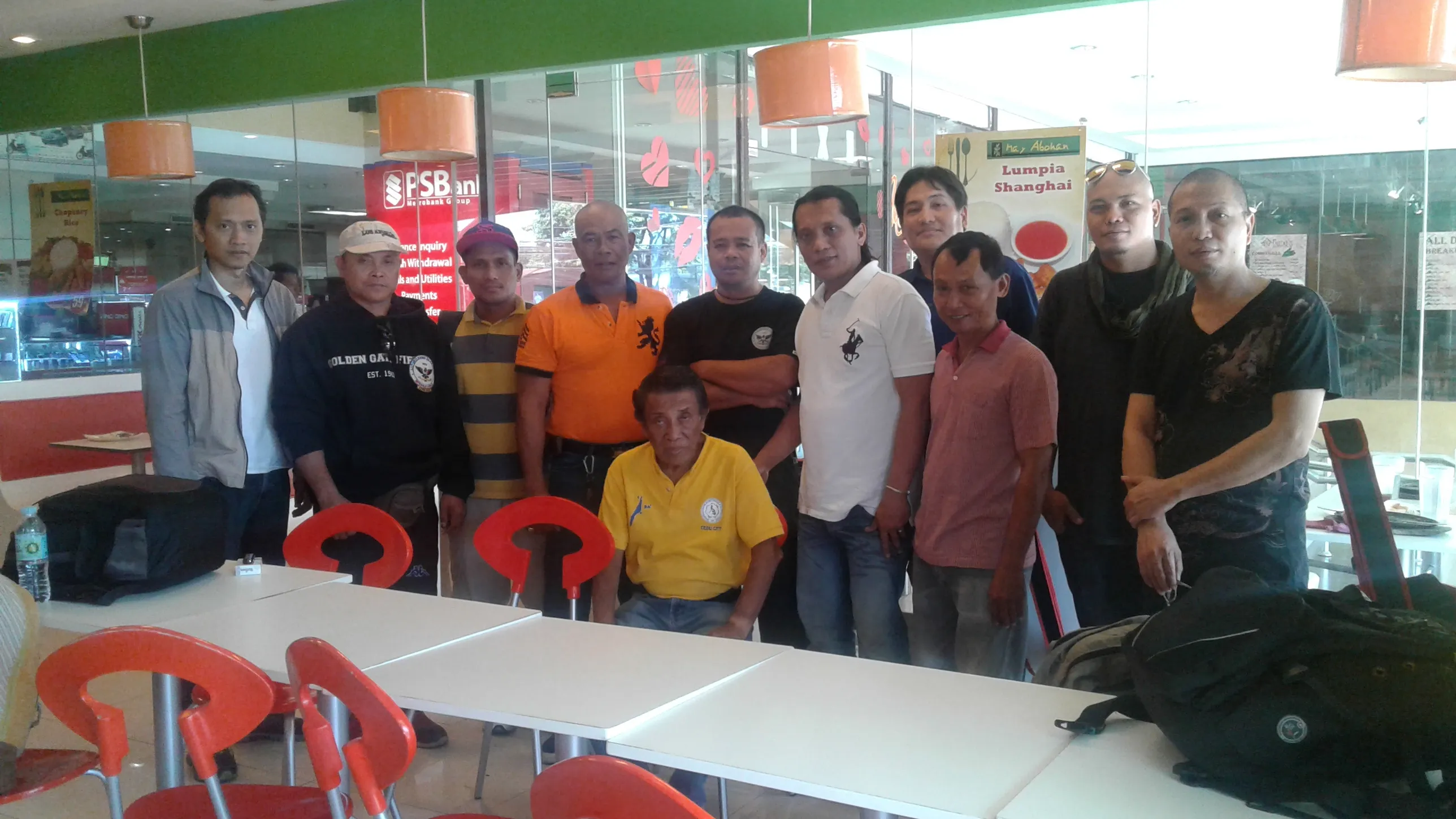 Breakfast meeting with the Masters: (L-R) Ric Tariman, Master Edgar Caburnay, Master Nonoy Doncillo, GM Danny Jorquia, SGM Undo Caburnay (seated), Master Jun Igpit, Master Buboy Ador, Raymund Cabrera, Master Cris Cordezar, Emil Penaflor, Guro Alvin Penaflor
